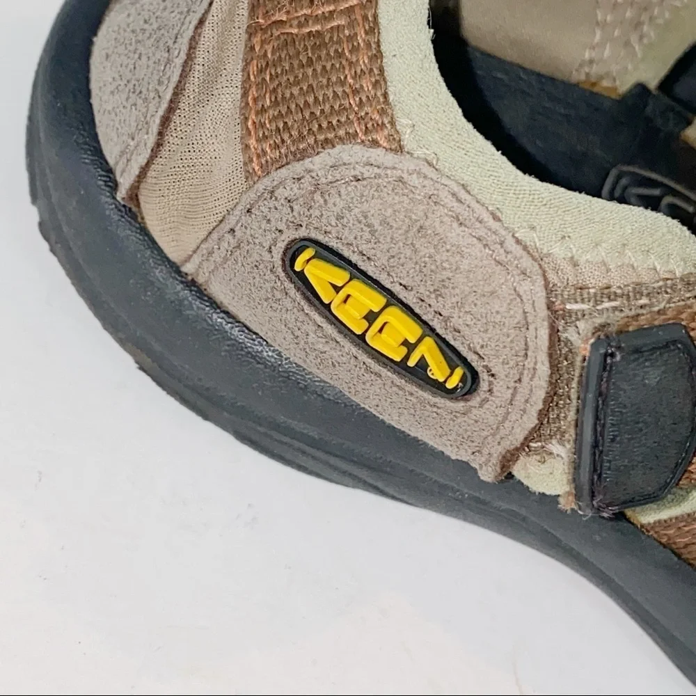 KEEN Youth Size 4 NEWPORT H2 Water sandals Copper Brown Waterproof Gorpcore